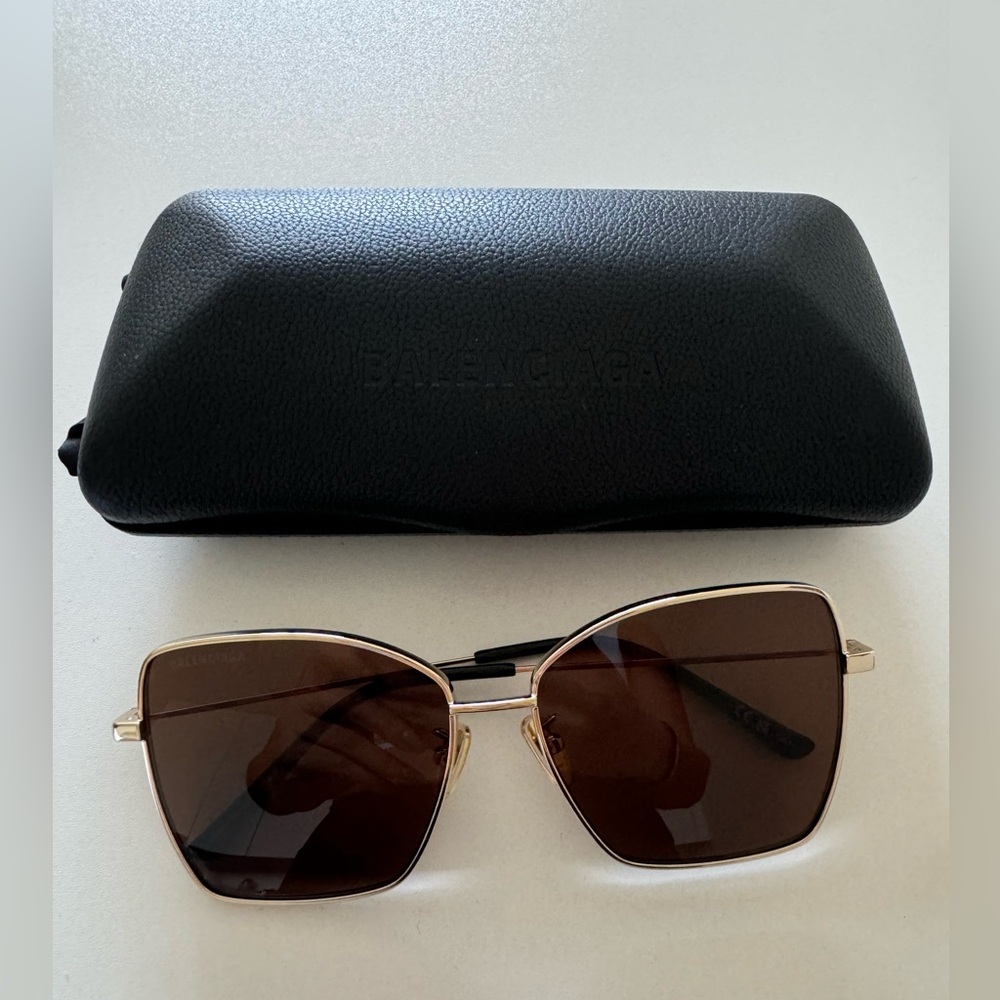 BALENCIAGA SUNGLASSES NWT